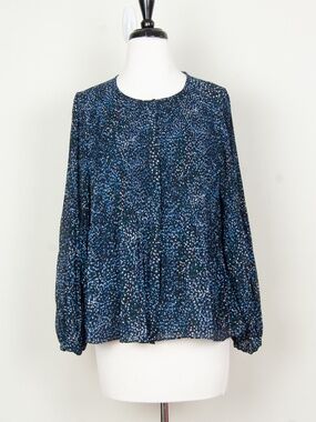 BANANA REPUBLIC Pleated Swing Blouse
